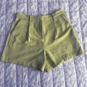 Abercrombie & Fitch High Waist stretchy Shorts in pastel Green